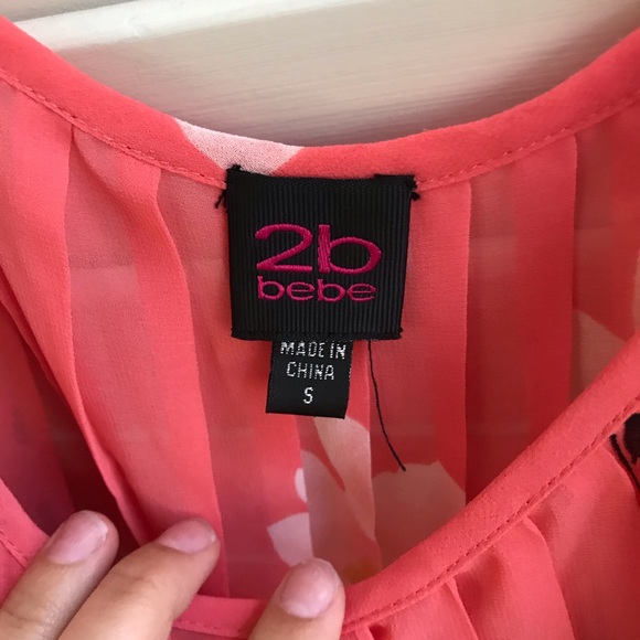 2b Bebe Flowy floral tank - Picture 3 of 3